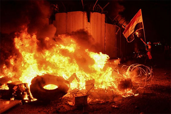 iraqi-protesters-torch-iran-consulate-amid-deadly-protests