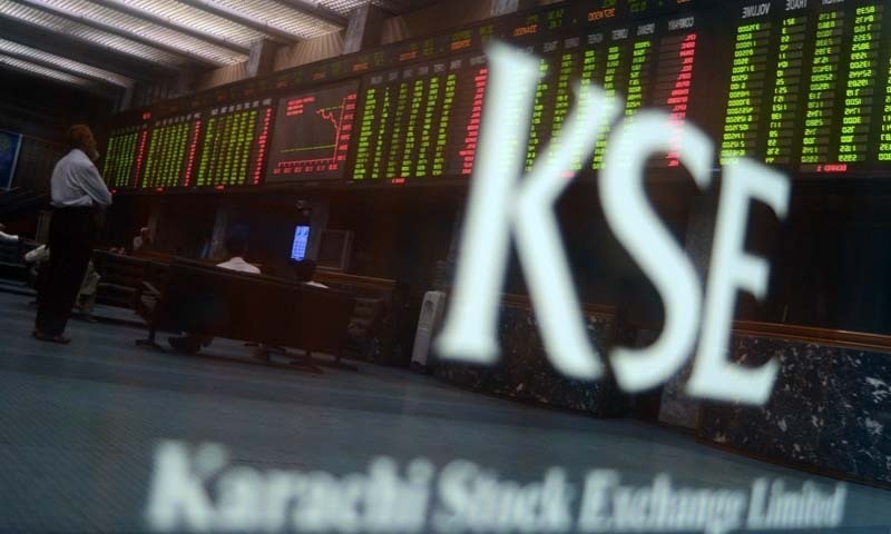 stocks-edge-lower-on-lack-of-triggers