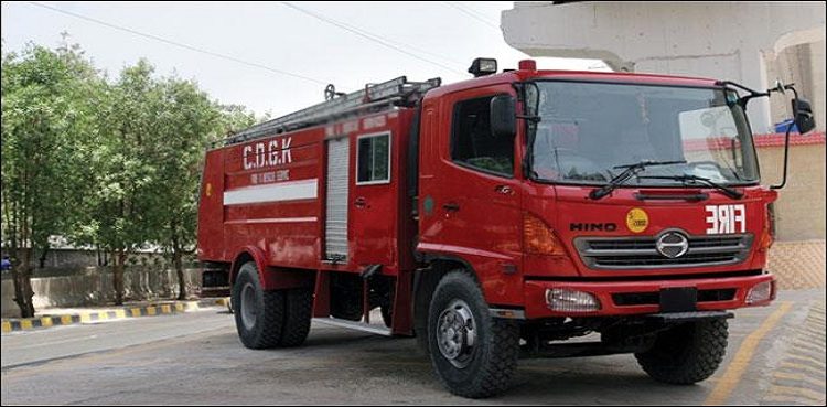 fire-at-karachis-towel-factory-doused
