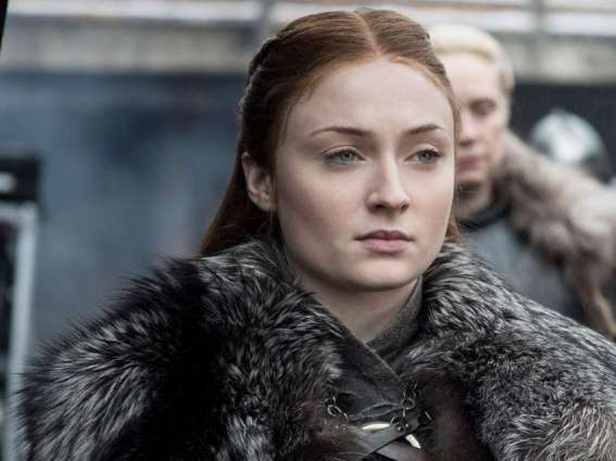 sophie-turner-joe-spotted-at-milan-airport-amid-pregnancy-reports