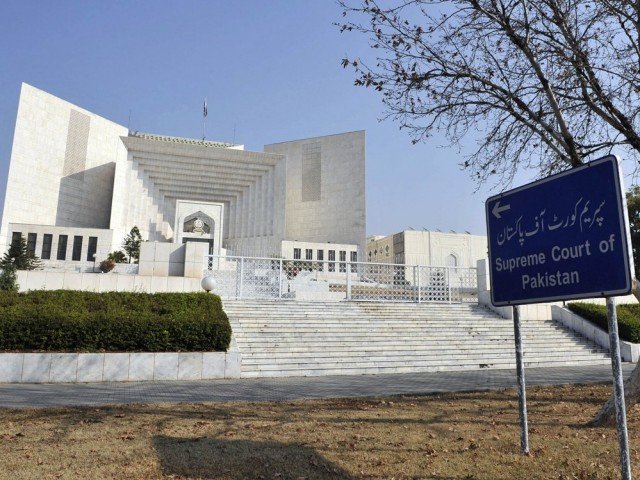 sc-restores-arshad-malik-as-pias-top-officer