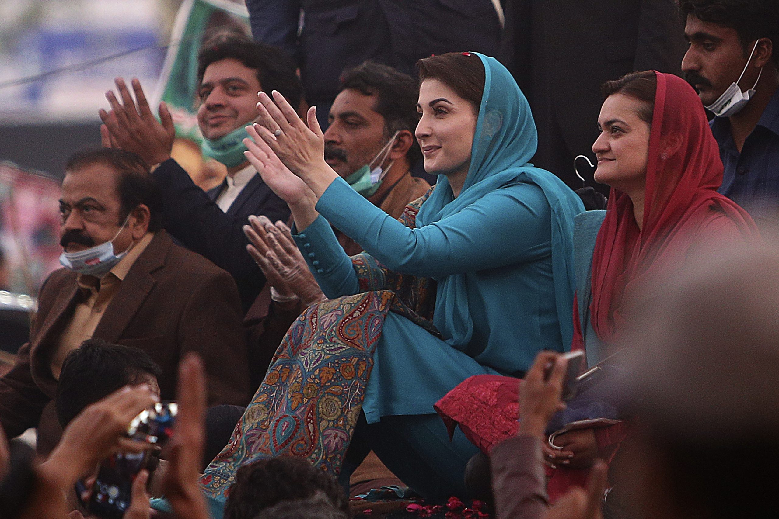 maryam-nawaz-and-other-pml-n-leaders-booked-for-violating-covid-sops-in-lahore