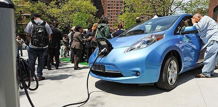 govt-to-implement-ev-policy-for-four-wheelers-soon