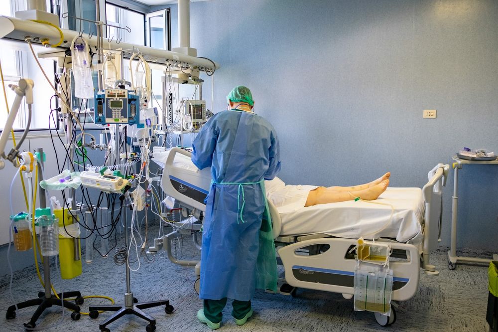 covid-19-over-1000-infections-40-deaths-reported-in-24-hours